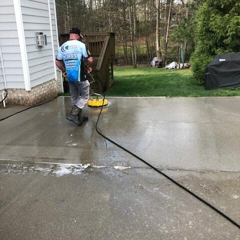 Concrete Cleaning & Sealing Concrete Cleaning